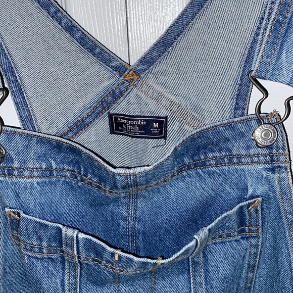 Abercrombie & Fitch Overalls || Medium || Jean - Picture 4 of 11